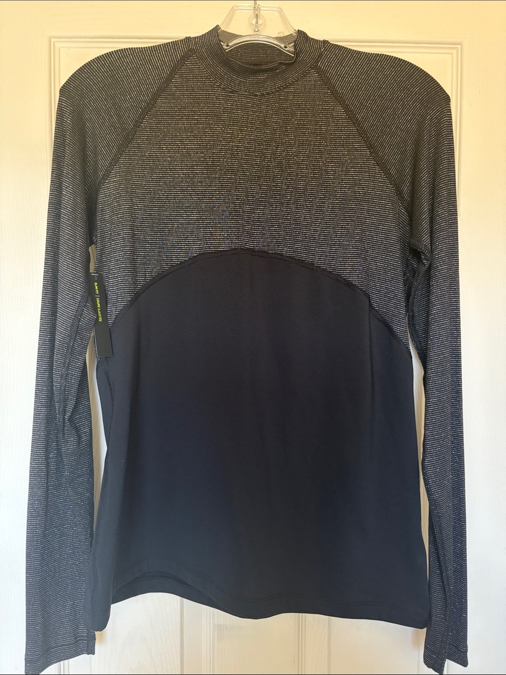 NWT- Nike Dri-Fit Shimmer Black Slim Fit Athletic Top